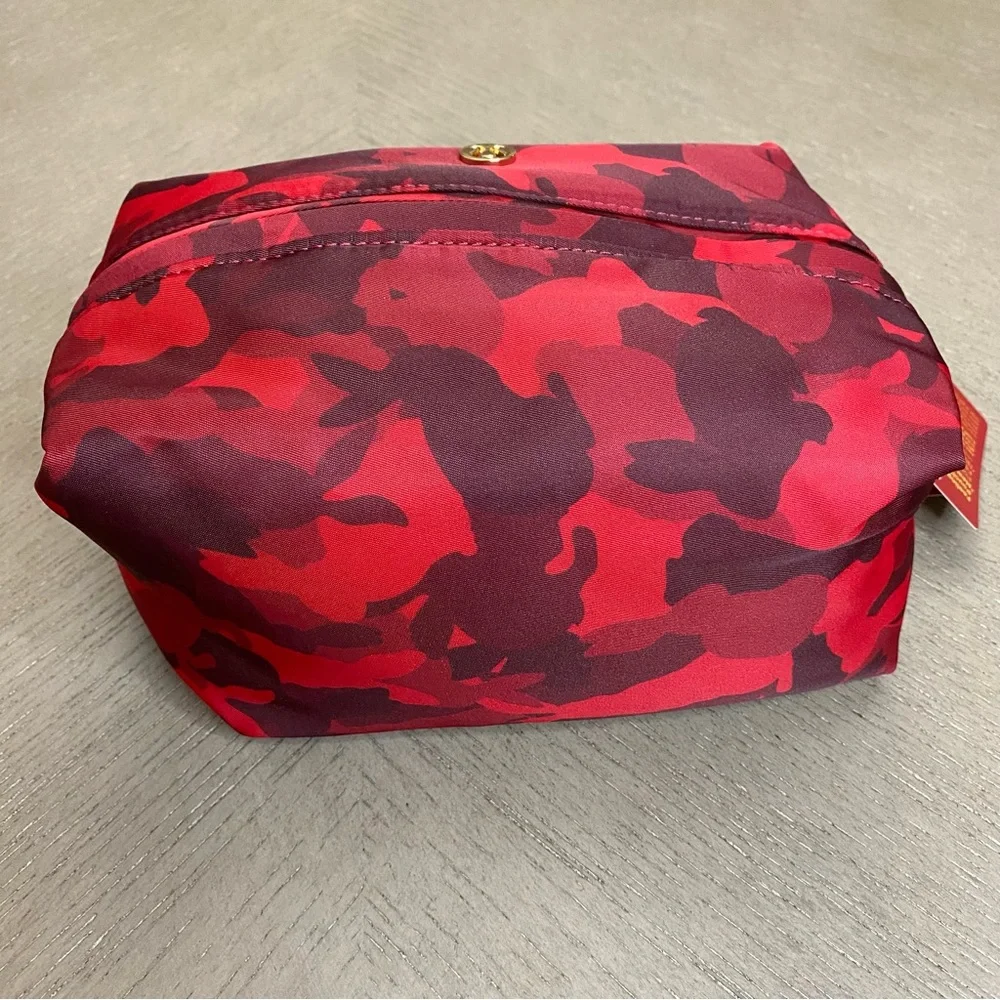 SOLD! Lululemon Athletica New Year Feeling Ready Mini Zip Pouch Red Camouflage - Picture 4 of 16